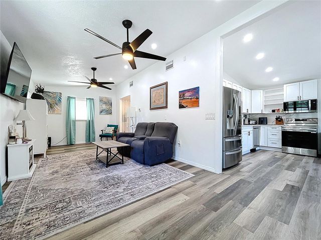 7110 S MASCOTTE STREET, Tampa, FL 33616