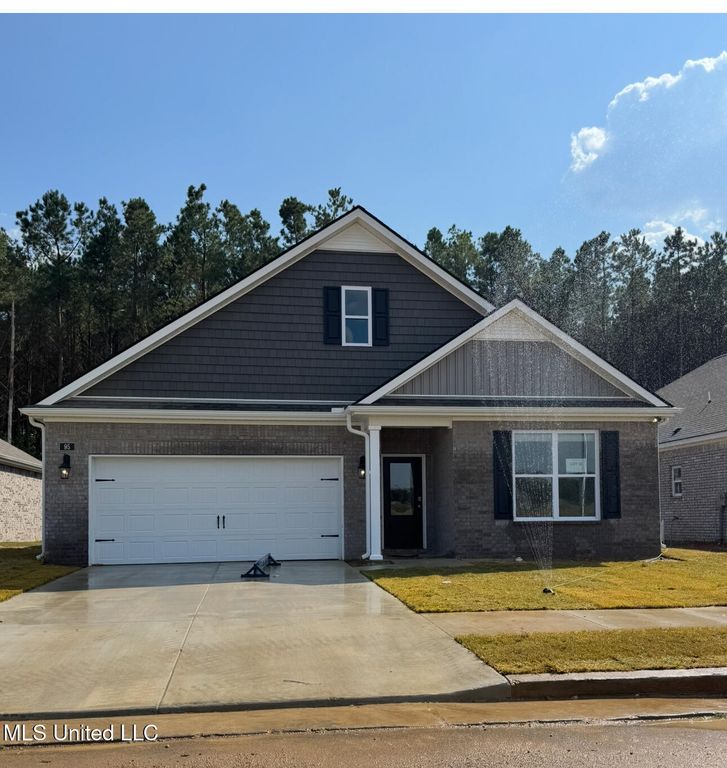 38 Spirit Dance Drive, Byhalia, MS 38611