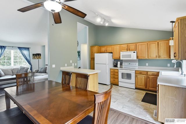 5927 S 186 Avenue, Omaha, NE 68135