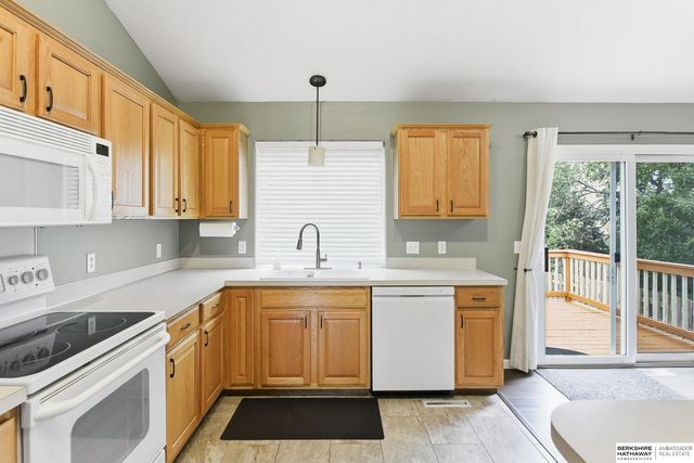 5927 S 186 Avenue, Omaha, NE 68135