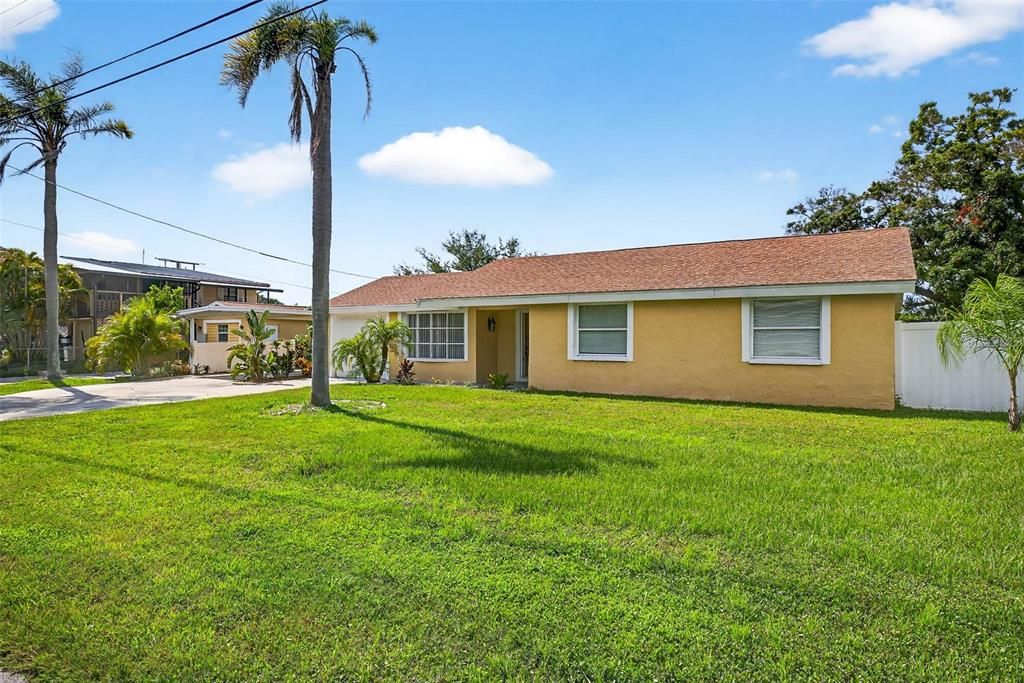 3225 W SHELL POINT ROAD, Ruskin, FL 33570