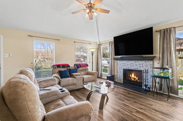 10011 Sand Pass Lane, Houston, TX 77064