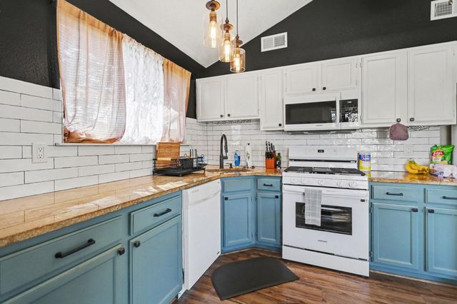 10011 Sand Pass Lane, Houston, TX 77064