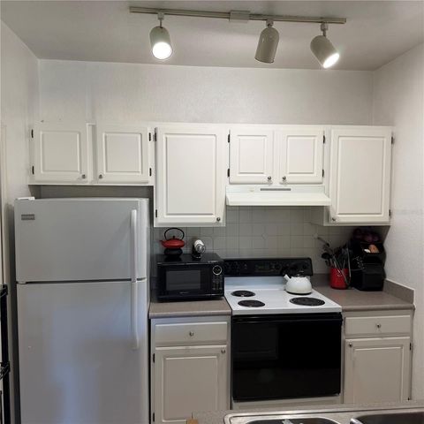 8820 DUNES COURT 303, Kissimmee, FL 34747