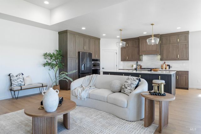 1266 Crestview Dr., Twin Falls, ID 83301