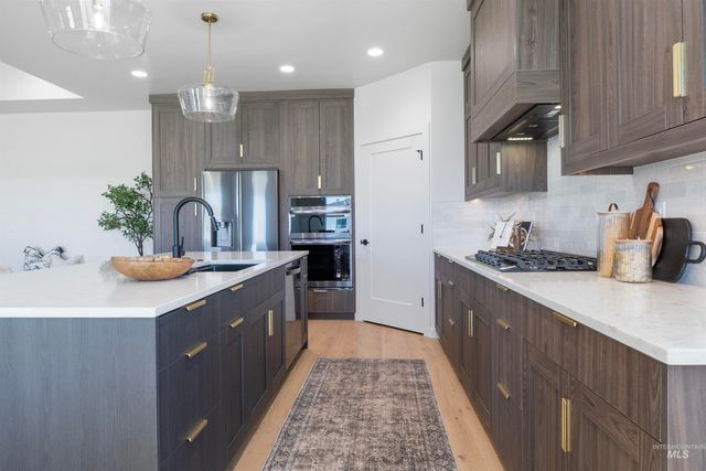 1266 Crestview Dr., Twin Falls, ID 83301