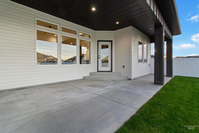 1266 Crestview Dr., Twin Falls, ID 83301