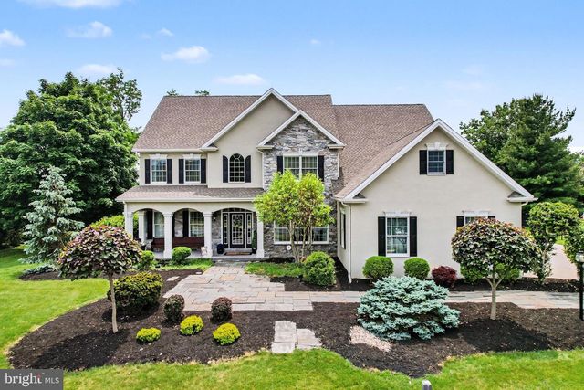 2312 FOREST LN, Harrisburg, PA 17112