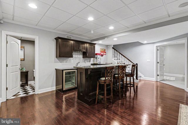 2312 FOREST LN, Harrisburg, PA 17112