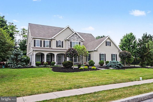 2312 FOREST LN, Harrisburg, PA 17112