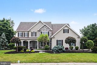 2312 FOREST LN, Harrisburg, PA 17112