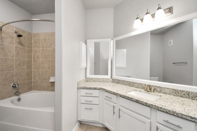 6777 Sommerall Street 0338, Houston, TX 77084