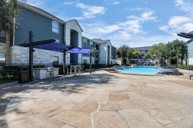 6777 Sommerall Street 0338, Houston, TX 77084