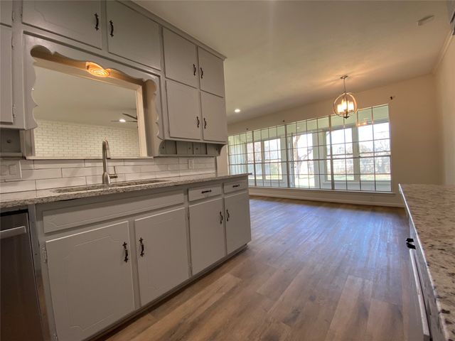 6116 Winifred Drive, Fort Worth, TX 76133