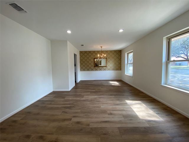 6116 Winifred Drive, Fort Worth, TX 76133