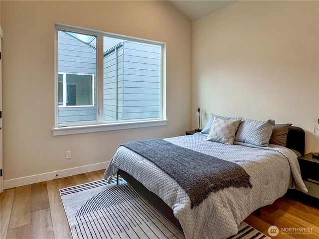 6947 42nd Avenue S, Seattle, WA 98118