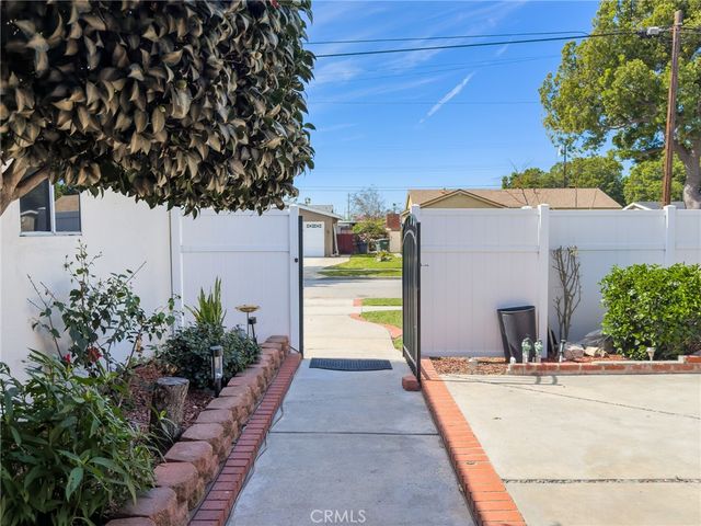 8224 Guava, Buena Park, CA 90620