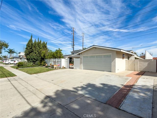 8224 Guava, Buena Park, CA 90620