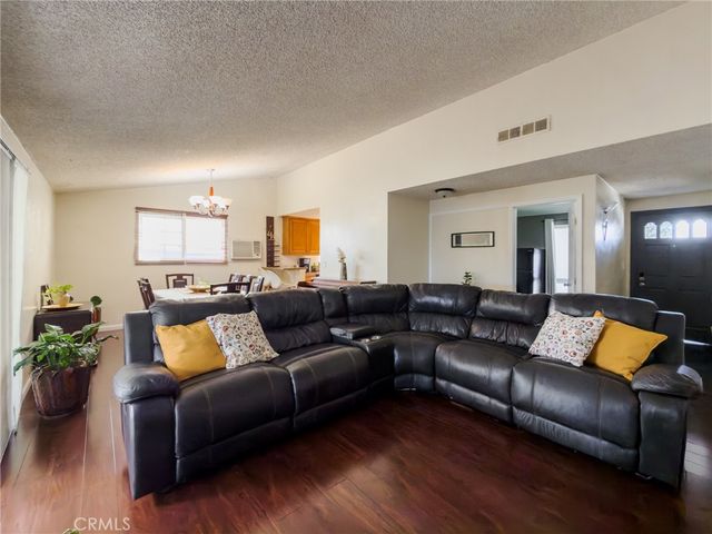 8224 Guava, Buena Park, CA 90620