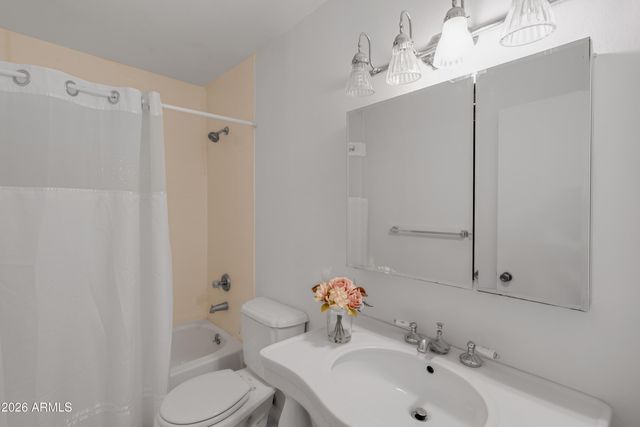 1542 W CAMPBELL Avenue, Phoenix, AZ 85015