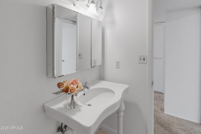 1542 W CAMPBELL Avenue, Phoenix, AZ 85015