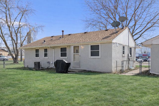 3708 W Old Shakopee Road, Bloomington, MN 55431