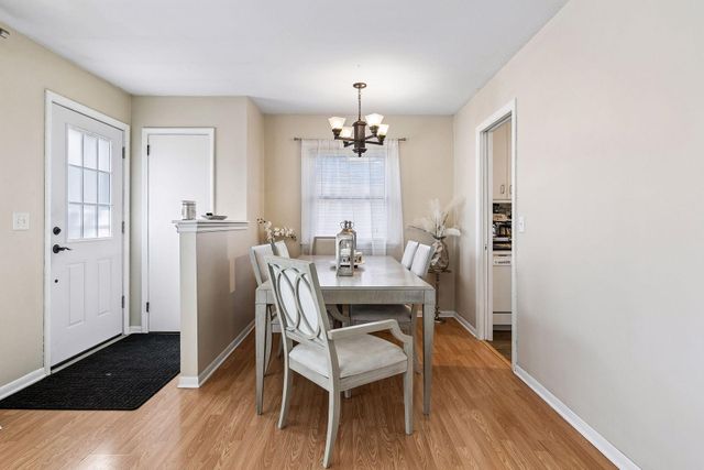 3708 W Old Shakopee Road, Bloomington, MN 55431