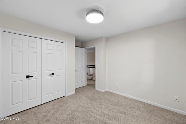 8342 Country Brook Drive, Holland, OH 43528