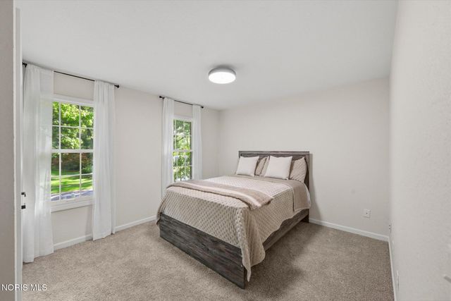 8342 Country Brook Drive, Holland, OH 43528