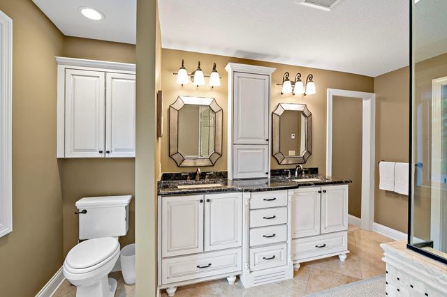 1316 Summit Oaks Drive, Burnsville, MN 55337
