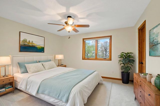 1316 Summit Oaks Drive, Burnsville, MN 55337