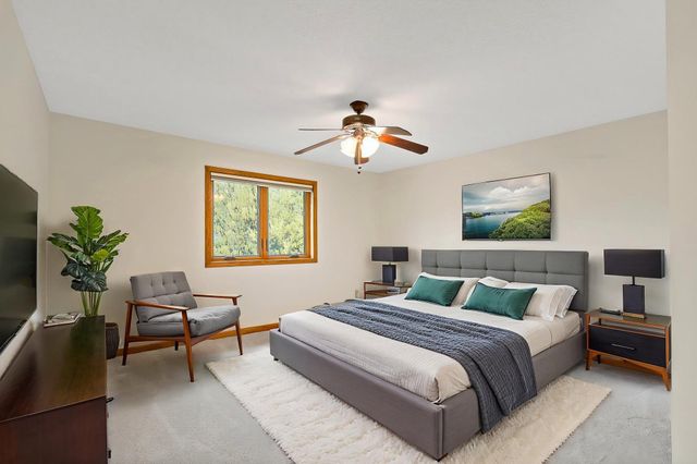 1316 Summit Oaks Drive, Burnsville, MN 55337