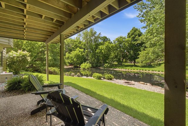 1316 Summit Oaks Drive, Burnsville, MN 55337