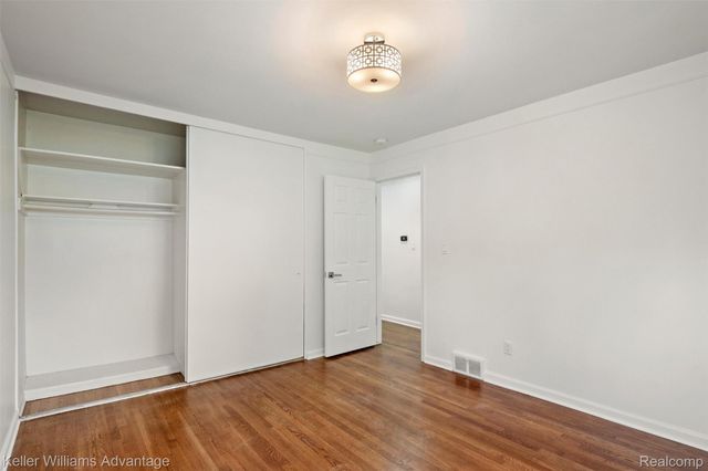 8148 Randy Drive, Westland, MI 48185