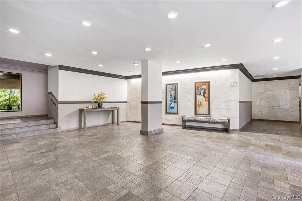 260 Garth Road 1A5, Scarsdale, NY 10583 — photo 5