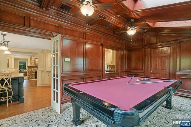 85 Vanderbeck Lane, Mahwah, NJ 07430