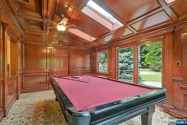 85 Vanderbeck Lane, Mahwah, NJ 07430