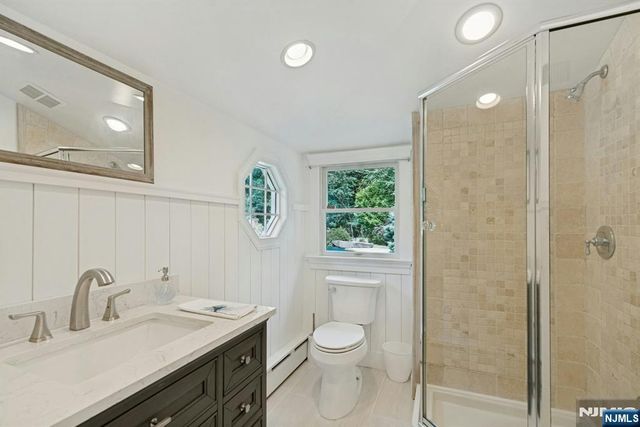 85 Vanderbeck Lane, Mahwah, NJ 07430