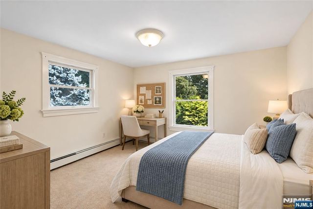 85 Vanderbeck Lane, Mahwah, NJ 07430