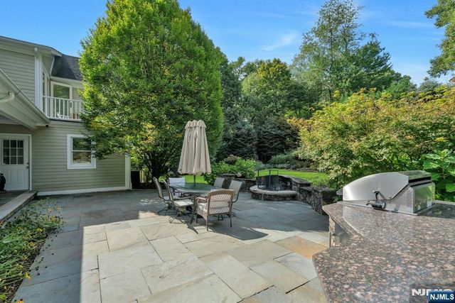 85 Vanderbeck Lane, Mahwah, NJ 07430