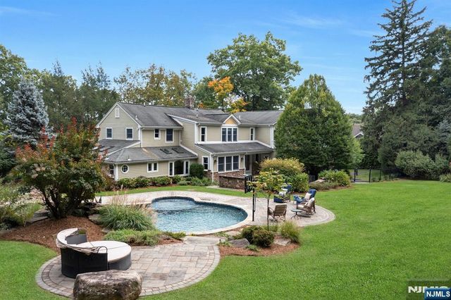 85 Vanderbeck Lane, Mahwah, NJ 07430