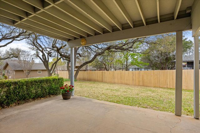 5116 Fairway Circle, Granbury, TX 76049