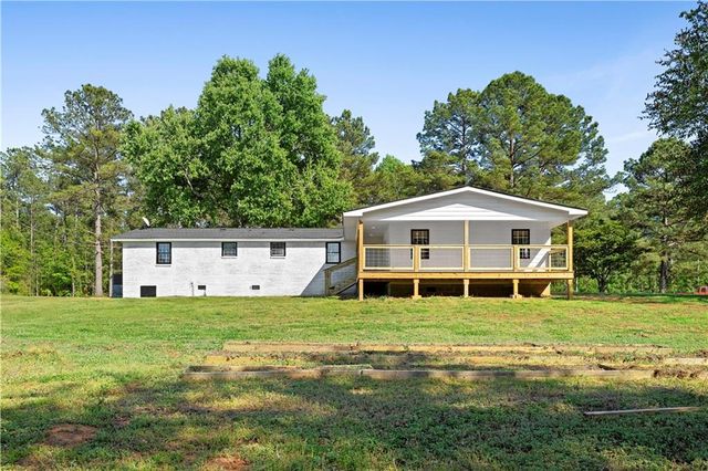 2486 Pleasant Grove Road, Yatesville, GA 31097