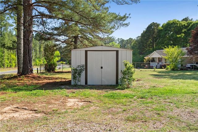 2486 Pleasant Grove Road, Yatesville, GA 31097
