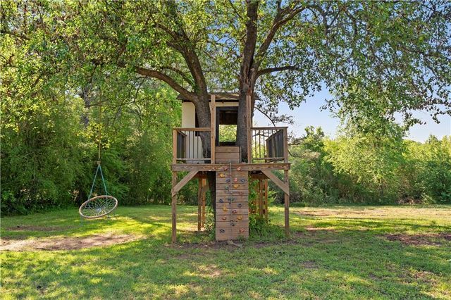 2486 Pleasant Grove Road, Yatesville, GA 31097