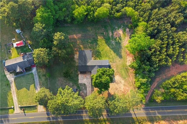 2486 Pleasant Grove Road, Yatesville, GA 31097