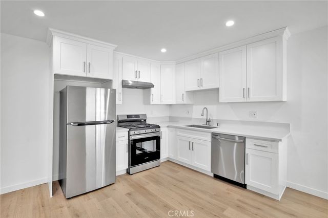 13018 Valleyheart Drive 8, Studio City, CA 91604