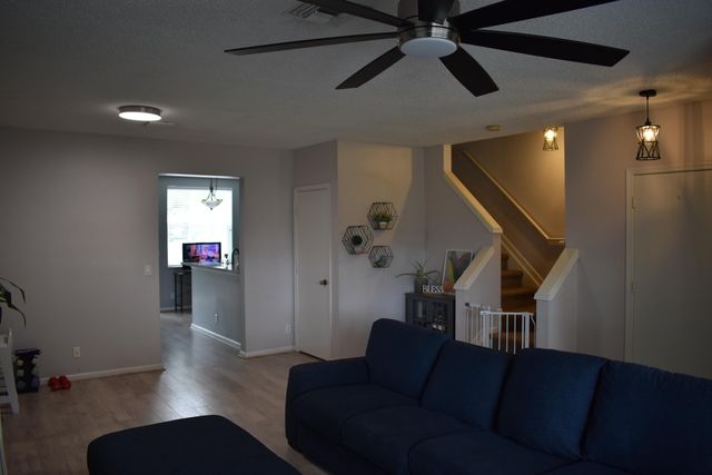 10881 Sea Hibiscus Lane, Tamarac, FL 33321