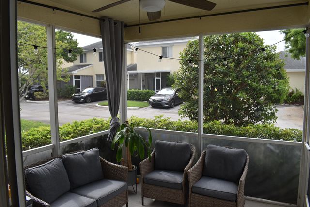 10881 Sea Hibiscus Lane, Tamarac, FL 33321