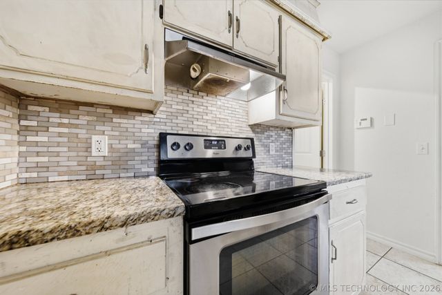 4331 S Detroit Avenue, Tulsa, OK 74105